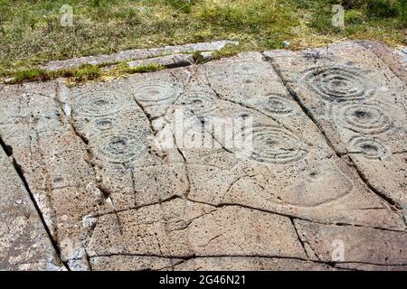 Coppa e pietre segnate ad anello a Cairnbaan in Argyll, Scozia Foto Stock