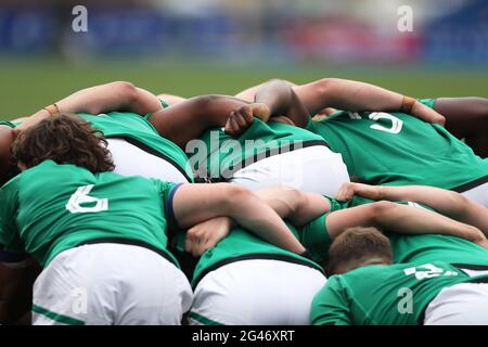 Una mischia durante la partita Under 20's Six Nations al Cardiff Arms Park, Cardiff. Data immagine: Sabato 19 giugno 2021. Foto Stock