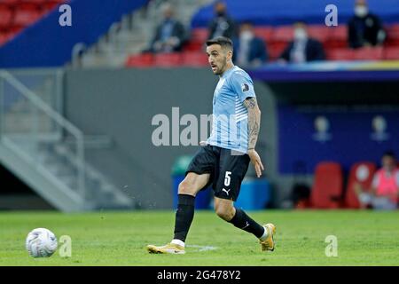 Brasilia, Brasile. 19 giugno 2021. 18 giugno 2021; stadio Mane Garrincha, Brasilia, Distrito Federal, Brasile; Copa America, Argentina contro Uruguay; Leandro Paredes dell'Uruguay Credit: Action Plus Sports Images/Alamy Live News Foto Stock