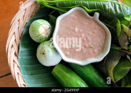 cibo tailandese, salsa piccante con verdure Foto Stock