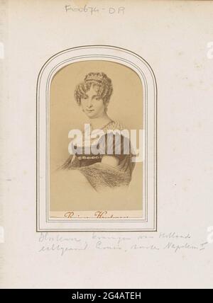Produzione fotografica (presumibilmente) di una stampa di Hortense Eugénie de Beauharnais, Regina d'Olanda; Reine Hortense. Parte dell'album fotografico con 123 Cartes-de-Visite di membri di case reali europee, politici e personaggi famosi. Foto Stock