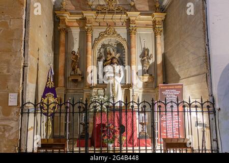 Medina-Sidonia, Cadice, Spagna - 15 giugno 2021: Immagine di Gesù Captive all'interno della Chiesa di Santa Maria nella città di Medina-Sidonia nella provincia Foto Stock