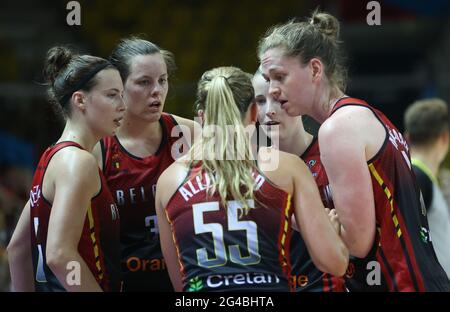 I giocatori belgi di Cats, raffigurati durante la partita tra la nazionale belga di pallacanestro femminile, i Cats belgi e la Turchia, a Strasburgo, in Francia, Foto Stock