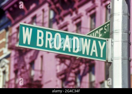 2007 WEST BROADWAY STORICO SEGNO SOHO CENTRO DI MANHATTAN NEW YORK CITTÀ STATI UNITI Foto Stock