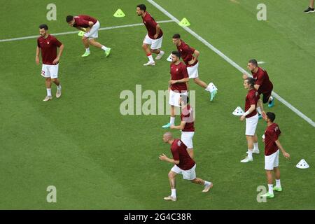 BAKU, AZERBAIGIAN - GIUGNO 20: La Turchia si sta riscaldando durante la partita UEFA Euro 2020 tra la Svizzera e la Turchia allo Stadio Olimpico di Baku il 20 giugno 2021 a Baku, Azerbaigian (Foto di Orange Pictures) Credit: Orange Pics BV/Alamy Live News Foto Stock