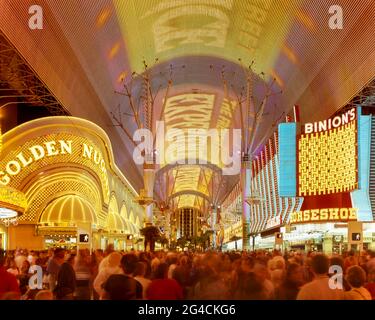 2006 HOTEL STORICI CASINÒ FREMONT STREET EXPERIENCE CENTRO DI LAS VEGAS NEVADA STATI UNITI Foto Stock