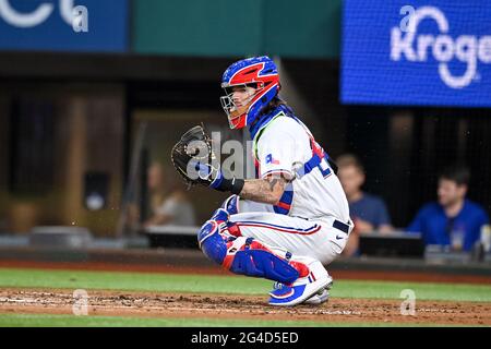 19 giugno 2021: Catcher dei Texas Rangers Jose Trevino (23). Durante una partita tra i Minnesota Twins e i Texas Rangers al Globe Life Field di Arlington, Texas.Manny Flores/Cal Sport Media Foto Stock