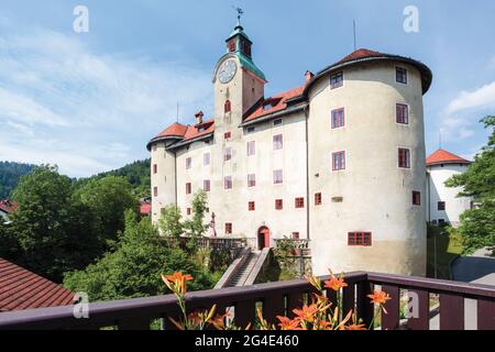 Idrija, Litorale sloveno, Slovenia. Gewerkenegg castello. Il castello ospita il museo della città che comprende la storia dell'estrazione del mercurio a Idrija. Foto Stock