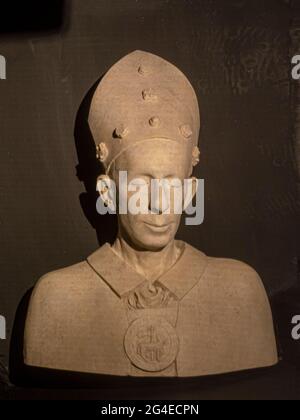 FRANCIA - AUDE (11) - CASTEL VILLEROUGE-TERMENES. RITRATTO SCOLPITO DI BERNARD DE FARGES, ARCIVESCOVO DI NARBONNE DAL 1311 AL 1341 (DURANTE L'INQUISITIO Foto Stock