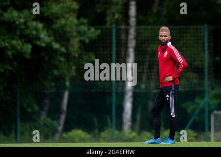 Mehdi Carcela di Standard raffigurato durante la prima sessione di allenamento per la nuova stagione 2021-2022 della squadra di calcio Stan della prima divisione della Jupiler Pro League Foto Stock