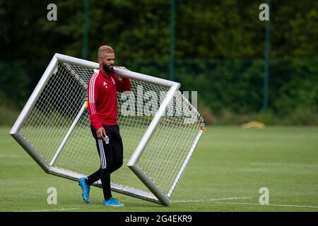 Mehdi Carcela di Standard raffigurato durante la prima sessione di allenamento per la nuova stagione 2021-2022 della squadra di calcio Stan della prima divisione della Jupiler Pro League Foto Stock