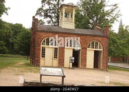 John Brown's Fort presso il parco storico nazionale Harpers Ferry, West Virginia, USA. Costruito nel 1848 come motore antincendio e casa di guardia dell'Armeria. Foto Stock