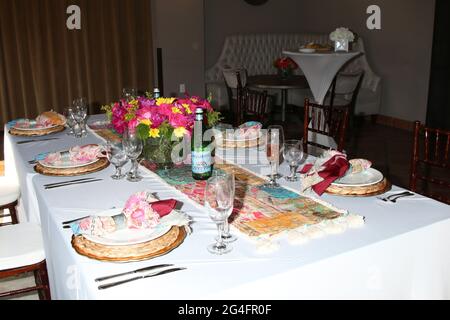 LOS ANGELES - GIU 17: L'atmosfera all'Heather Tom ospita la migliore attrice Daytime Emmy Nominees Annual Gathering al Chevy Chase Country Club il 17 giugno 2021 a Glendale, California Foto Stock