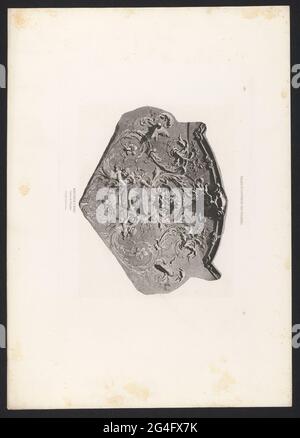 Produzione fotografica di un disegno, che rappresenta un soffitto (presumibilmente) nel Palais des Tuileries a Parigi; Ministère d'état. Salon de famille; Palais du Louvre et des Tuileries. . Foto Stock