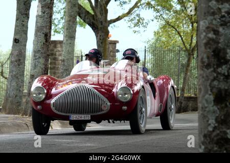 Italia, Arezzo, 18 giugno 2021 : 1000 miglia (1000 miglia), edizione 2021. È una gara di palcoscenico con auto storiche. Foto © Daiano Cristini/Sintesi/Alamy S. Foto Stock