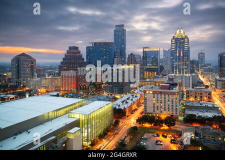 Austin, Texas, USA il centro città al crepuscolo. Foto Stock