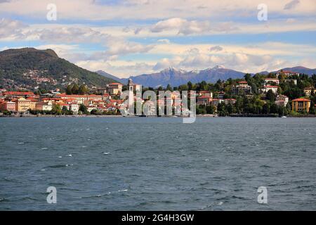 Pallanza, situata sulla riva del Lago maggiore. Piemonte, Italia, Europa. Foto Stock