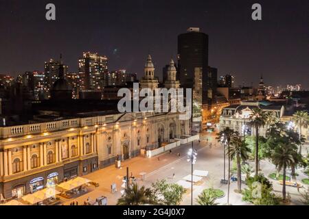 Catedral Metropolitana a Plaza de Armas a Santiago, Cile Foto Stock
