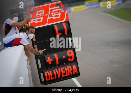 Hohenstein Ernstthal, Germania. 20 Giugno 2021. Gare al Gran Premio di Germania del MotoGP Liqui Moly sul circuito Sachsenring di Hohenstein-Ernstthal, Germania, giugno 20, 2021 nella foto: Carreras del Gran Premio Liqui Moly de MotoGP de Alemania en el circuito de Sachsenring, Hohenstein-Ernstthal, Alemania 20 de Junio de 2021 POOL/ MotoGP.com/Cordon le immagini per la stampa saranno solo per uso editoriale. Credito obbligatorio: © motogp.com credito: CORDON PRESS/Alamy Live News Foto Stock