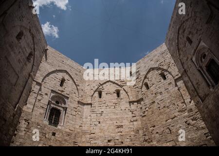 Castello di Castel del Monte, Santa Maria del Monte, Andria, Puglia, Italia, Europa Foto Stock