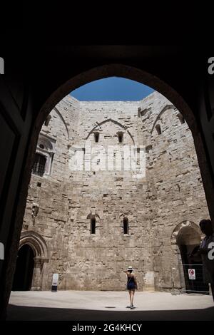 Castello di Castel del Monte, Santa Maria del Monte, Andria, Puglia, Italia, Europa Foto Stock