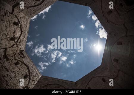 Castello di Castel del Monte, Santa Maria del Monte, Andria, Puglia, Italia, Europa Foto Stock