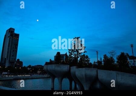 Little Island Park di New York City di notte. Foto Stock