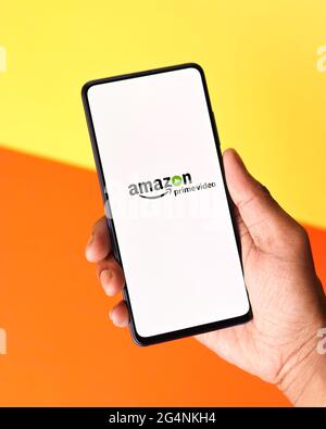 Logo Amazon prime video sull'immagine stock dello schermo del telefono. Foto Stock