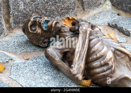 Memoriali ai morti nei campi di concentramento creati dai nazisti. Cimitero di Peter Lachaise Foto Stock