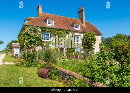 Charleston Farmhouse, la residenza del Sussex Est degli artisti del gruppo Bloomsbury, Vanessa Bell e Duncan Grant, West Firle, South Downs, Regno Unito Foto Stock