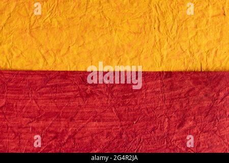 Sfondo diviso orizzontalmente di colore giallo e rosso Foto Stock