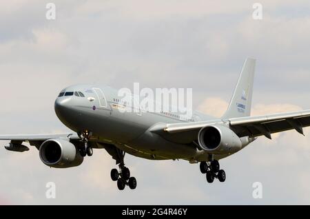 Airbus Military Voyager KC2 seriale MRTT016, Airbus A330 Multi Role Tanker Transport (MRTT). Aereo di prova riconvertito in colori RAF. Ora ZZ334 Foto Stock