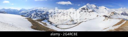 Vista panoramica da Fuscher Törl alla strada alpina di Großglockner Foto Stock