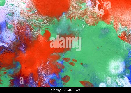 gocce rosse, macchie verdi blu Foto Stock