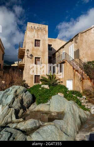 Casa nel villaggio di Erbalunga, Cap Corse in Corsica, Francia Foto Stock
