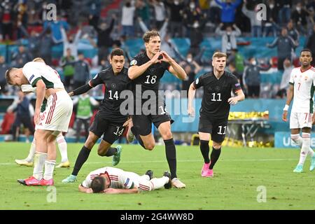 Giubilazione Leon GORETZKA (GER) dopo il suo obiettivo a 2: 2, l.. Jamal MUSIALA (GER), fase di gruppo, turno preliminare gruppo F, partita M36, Germania (GER) - Ungheria (HUN), il 23 giugno 2021 a Muenchen/Germania, Arena di Calcio (Alliianz Arena). Calcio EM 2020 dal 06/11/2021 al 07/11/2021. vÇ¬ Foto Stock