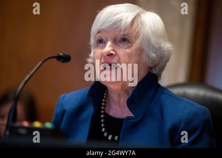 (210623) -- WASHINGTON, 23 giugno 2021 (Xinhua) -- il Segretario del Tesoro degli Stati Uniti Janet Yellen testimonia durante un'audizione del Sottocomitato delle Stanziamenti del Senato del bilancio dell'anno fiscale 2022 per il Dipartimento del Tesoro di Capitol Hill a Washington, DC, Stati Uniti, il 23 giugno 2021. (Shawn Thew/Pool via Xinhua) Foto Stock