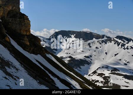 Impressionen von der Grossglockner Hochalpenstrasse mit möchten Berge der österreichischen Alpen Foto Stock