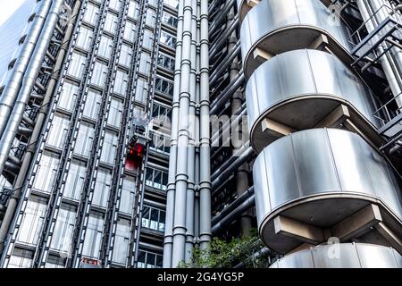 Esterno dell'edificio dei Lloyds, nella City of London, Londra, Regno Unito Foto Stock