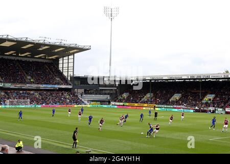 Folla allo stadio Turf Moor del Burnley Football Club a Lancashire, Inghilterra. Foto Stock