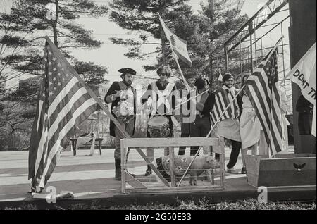 Foto d'epoca della dimostrazione di Yippee (Partito Internazionale dei giovani). STATI UNITI. 16 gennaio 1969 il Partito Internazionale della Gioventù (YIP), i cui membri erano comm Foto Stock