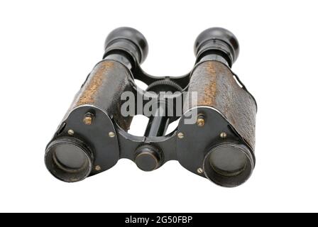 British Army Field binocolo del 19 secolo. Con il percorso su sfondo bianco. Usato nella prima guerra mondiale, durante la seconda guerra mondiale. Foto Stock