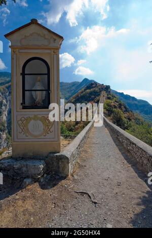 FRANCIA. ALPI MARITTIME (06) MOULINET. NOTRE DAME DE MENOUR Foto Stock