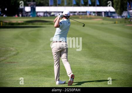 Moosinning, Germania. 24 Giugno 2021. Golf: Europe Tour - International Open, Singles, Men, 1st Round. Bernd Wiesberger dall'Austria in azione. Credit: Sven Hoppe/dpa/Alamy Live News Foto Stock