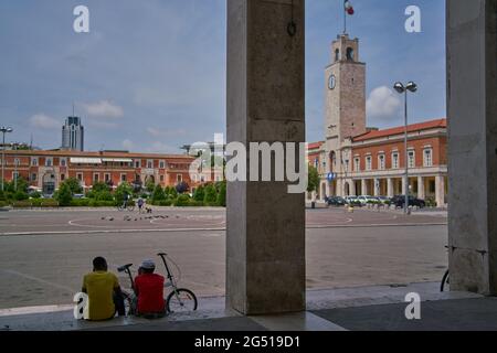 Piazza del Popolo nella città di Latina Foto Stock