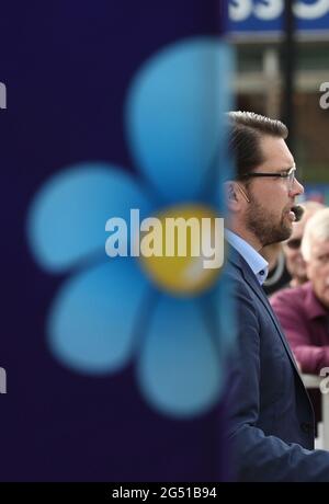 Il leader del partito svedese democratico Jimmie Åkesson durante una riunione a Motala. Foto Stock