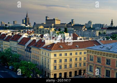 Veduta aerea delle case cittadine, Varsavia, Voivodato Masoviano, Polonia Foto Stock