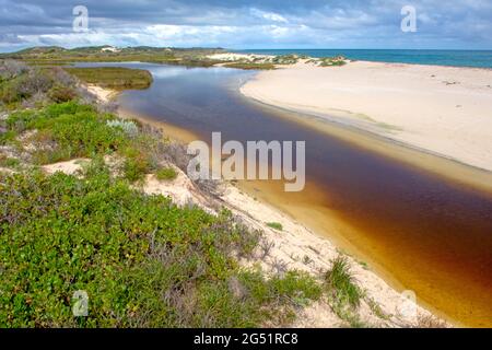 Hill River all'estremità meridionale della Turquoise Way, Jurien Bay Foto Stock