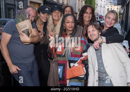 Parigi : la galerie Elly & Aaron présente ORWELL 2030 des œuvres de Geraldine Beigbeder Foto Stock