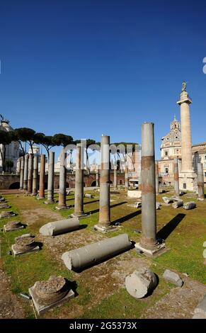 Italia, Roma, foro Traiano, Basilica Ulpia Foto Stock